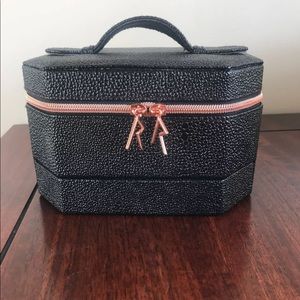 Rihanna make up case